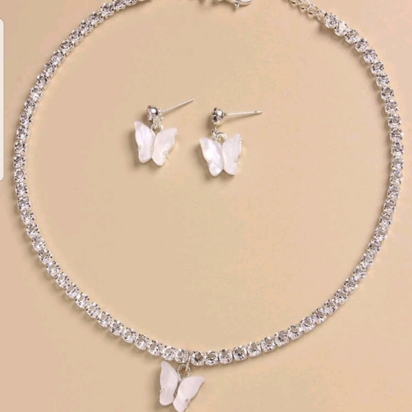 Queen2KeepUp Boutique Jewelry - 👑 3 for $24 👑. White Butterfly Jewelry Set